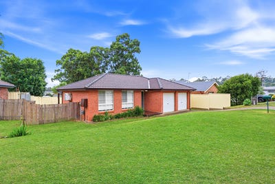 /international/au/11-lehmann-avenue-glenmore-park-nsw-151379052/