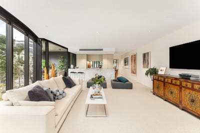 /international/au/203-454-st-kilda-road-melbourne-vic-151214712/