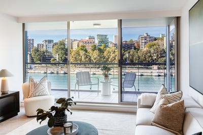 /international/au/424-6-cowper-wharf-roadway-woolloomooloo-nsw-151522828/