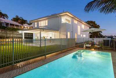 /international/au/11-newport-street-sunrise-beach-qld-148267552/?lang=en