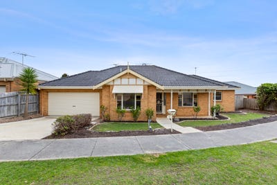/international/au/3-cedarville-close-highton-vic-152500828/