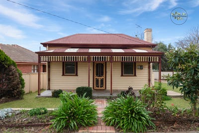 /international/au/10-michelsen-street-north-bendigo-vic-151506460/