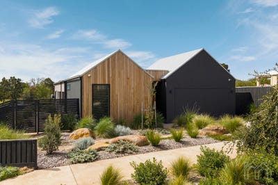 /international/au/11-raymond-street-daylesford-vic-152655828/