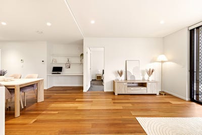 /international/au/9-2-woolley-street-indooroopilly-qld-151199340/