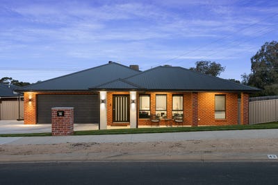 /international/au/43-zeil-circuit-thurgoona-nsw-152497360/