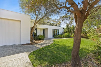 /international/au/1-almeida-close-torquay-vic-152479900/