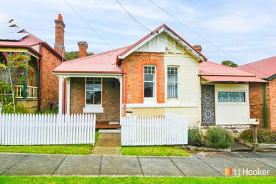 /international/au/17-bent-street-lithgow-nsw-151243700/