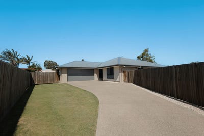 /international/au/15-june-place-bundaberg-east-qld-151368364/