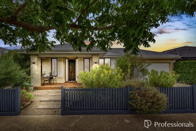 /international/au/13-boolite-street-eynesbury-vic-151388884/