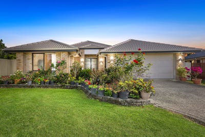 /international/au/21-riles-court-caboolture-qld-151395256/