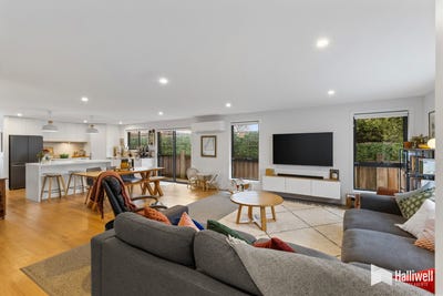 /international/au/3-18-new-street-latrobe-tas-152530284/