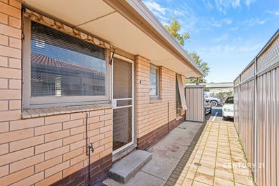 /international/au/8-4-para-road-evanston-sa-148760672/