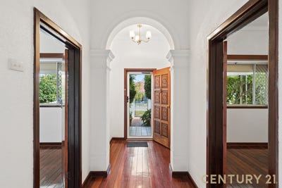 /international/au/22-swansea-street-east-victoria-park-wa-150907560/