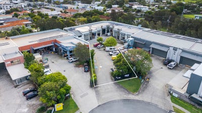 /international/au/16-hawker-street-currumbin-waters-qld-505132468/