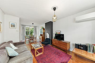 /international/au/6-madigan-street-hackett-act-150691564/