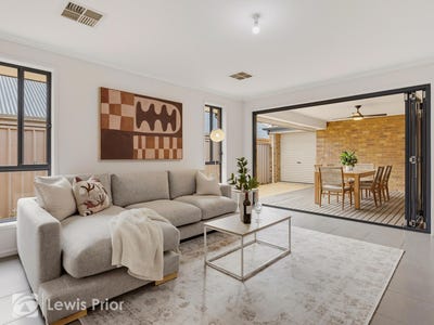 /international/au/6-benacre-close-happy-valley-sa-152412280/