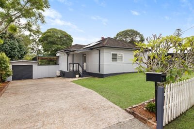 /international/au/4-ulolo-avenue-hornsby-heights-nsw-151336484/
