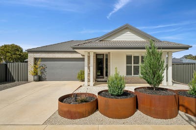 /international/au/14-karndeli-promenade-strathfieldsaye-vic-152689984/