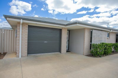 /international/au/1-28-skewis-street-chinchilla-qld-150788112/