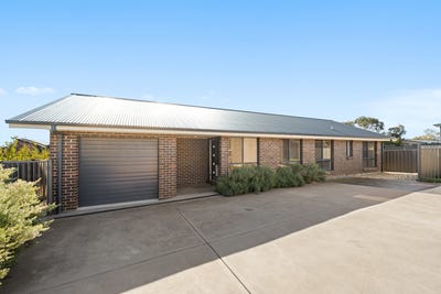 /international/au/2-29-twynam-street-jindabyne-nsw-151098100/