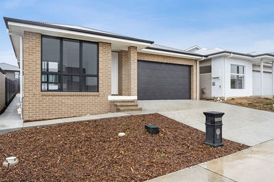 /international/au/5-kurzia-street-tralee-nsw-151393440/