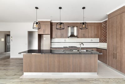 /international/au/1-12-bell-street-creswick-vic-151008712/