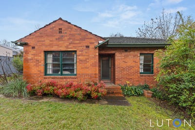 /international/au/30-strzelecki-crescent-narrabundah-act-151397136/