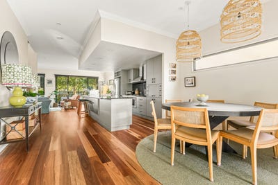 /international/au/76a-king-arthur-terrace-tennyson-qld-148461440/?lang=en