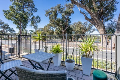 /international/au/197-lake-valley-drive-lakelands-wa-151544208/