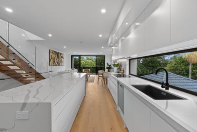 /international/au/1-7-azalea-avenue-hollywell-qld-148615252/