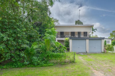 /international/au/10-acacia-street-holloways-beach-qld-151033164/