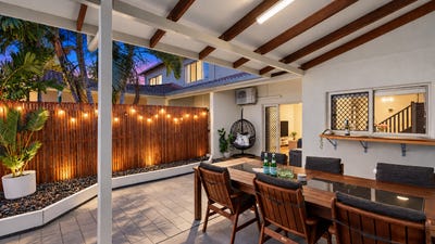/international/au/4-18-oyster-court-trinity-beach-qld-152498524/