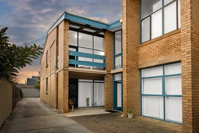 /international/au/5-2-rockingham-street-west-beach-sa-148582448/
