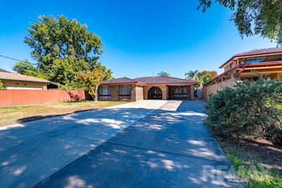 /international/au/60-graham-street-lake-albert-nsw-151085984/