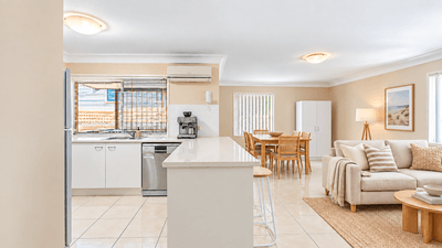 /international/au/3-4-broad-street-labrador-qld-152373696/