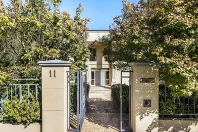 /international/au/11-maltravers-road-ivanhoe-east-vic-151031952/