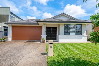 /international/au/18-noble-street-pallara-qld-151066588/