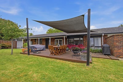 /international/au/7-ashley-court-sale-vic-150787744/