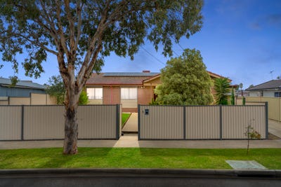 /international/au/1-morrison-crescent-sunshine-west-vic-151366180/