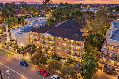 /international/au/4-11-13-fourth-avenue-blacktown-nsw-152684256/