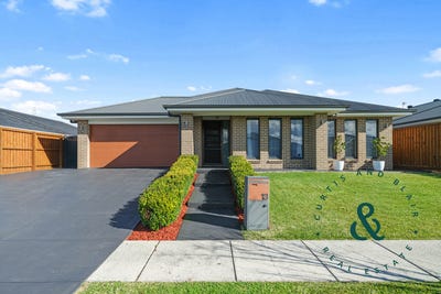 /international/au/13-midnight-avenue-medowie-nsw-152107224/