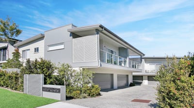 /international/au/2-134-eugaree-street-southport-qld-152660540/