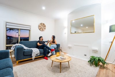 /international/au/292-highview-crescent-lavington-nsw-151218408/
