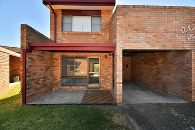 /international/au/5-182-bloomfield-street-gunnedah-nsw-150943960/