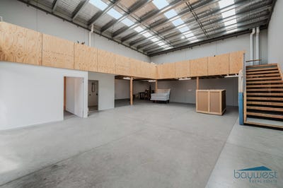 /international/au/37-star-point-place-hastings-vic-505107056/