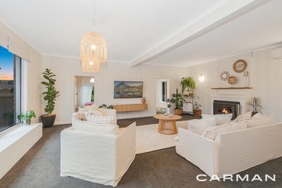 /international/au/19-bayview-road-mornington-vic-151350852/