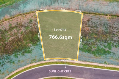 /international/au/65-sunlight-crescent-menangle-park-nsw-204468052/
