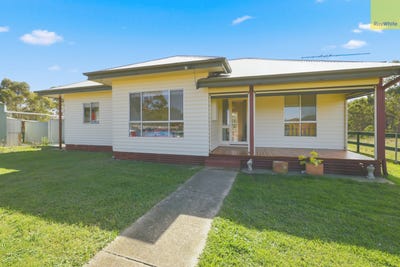 /international/au/74-combridge-drive-beremboke-vic-150863784/