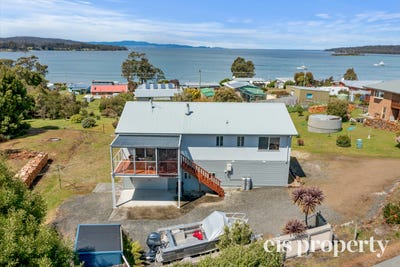/international/au/1-seaview-street-southport-tas-147878384/