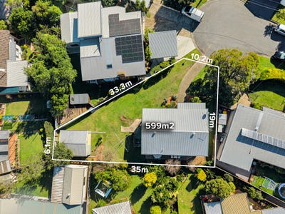 /international/au/15-lombard-street-carina-qld-151263584/